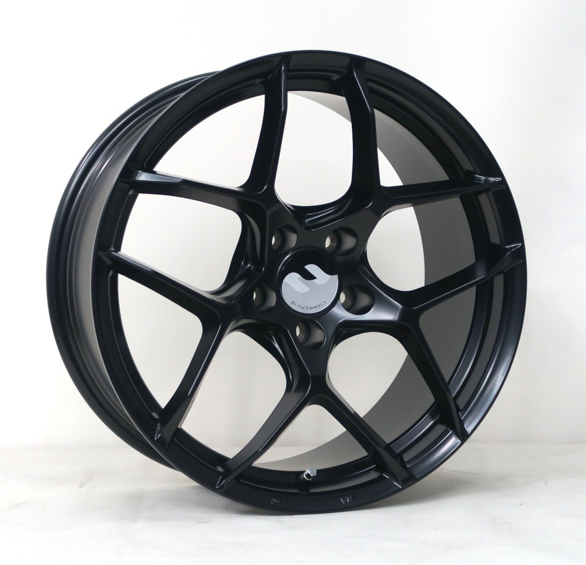 guxinxin's tweet photo. Face Wheels丨Flow Form Series
2018 new design FF74 18inch Matte Black / Matte Gunmetal
Do you like it?
#Facewheels #flowform #FF74 #honda #nissan #mazda #Audi #A3 #A4 #TT #VW #Golf #Scirocco #Ford #Volvo #performance #tuning #wheel https://t.co/zbJajr4ECJ