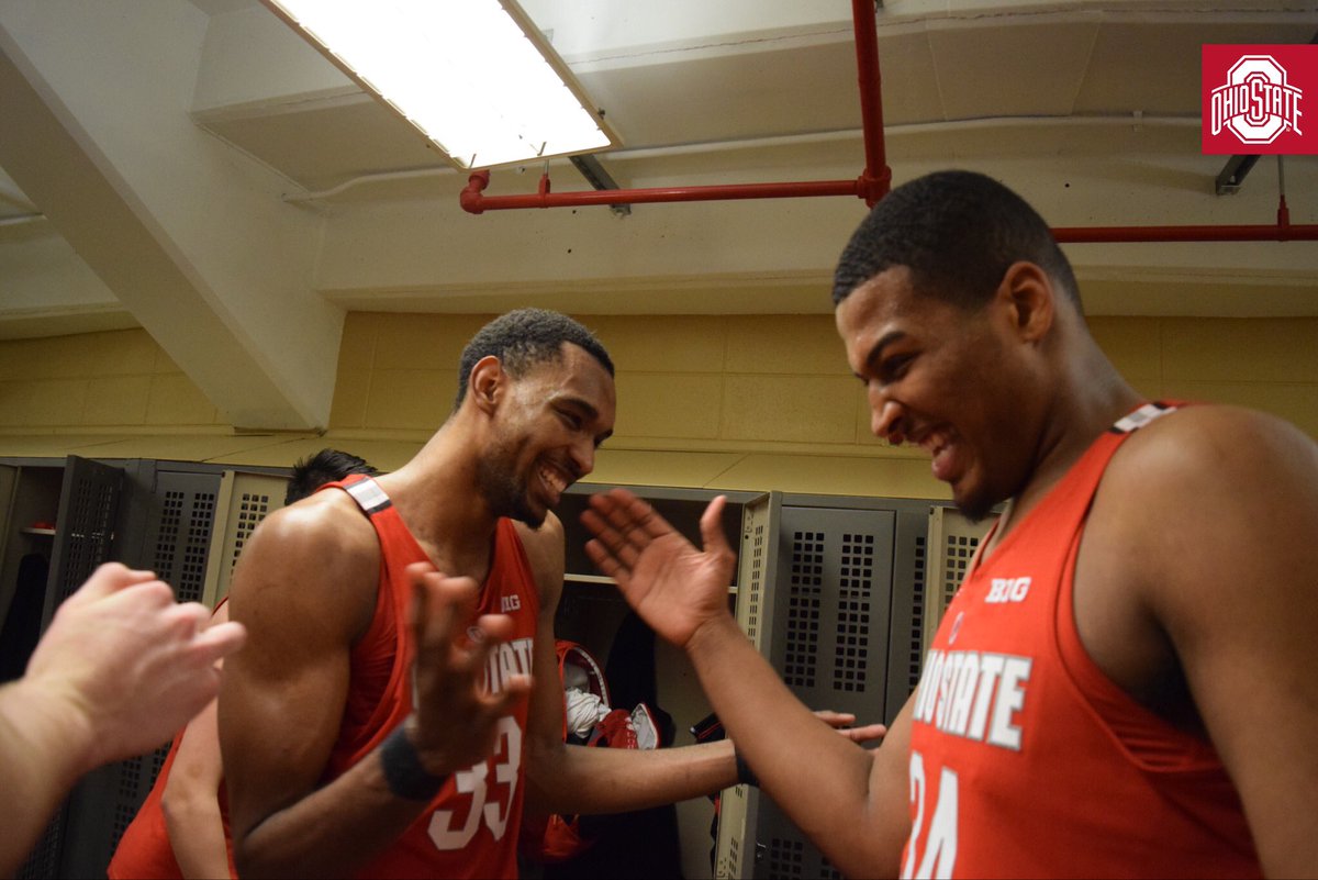 OhioStateHoops's tweet photo. That B1G first-place feeling 😏
#GoBucks https://t.co/CtA5HpiY9P