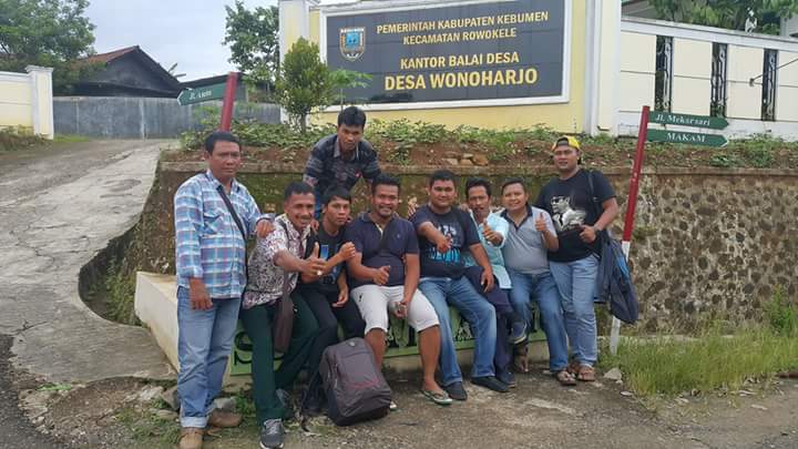 Banyak yang dapat kita contoh di desa ini..
Sungguh gak nyangka masih ada2 desa dan penduduk yang begitu baik dan kompak...
