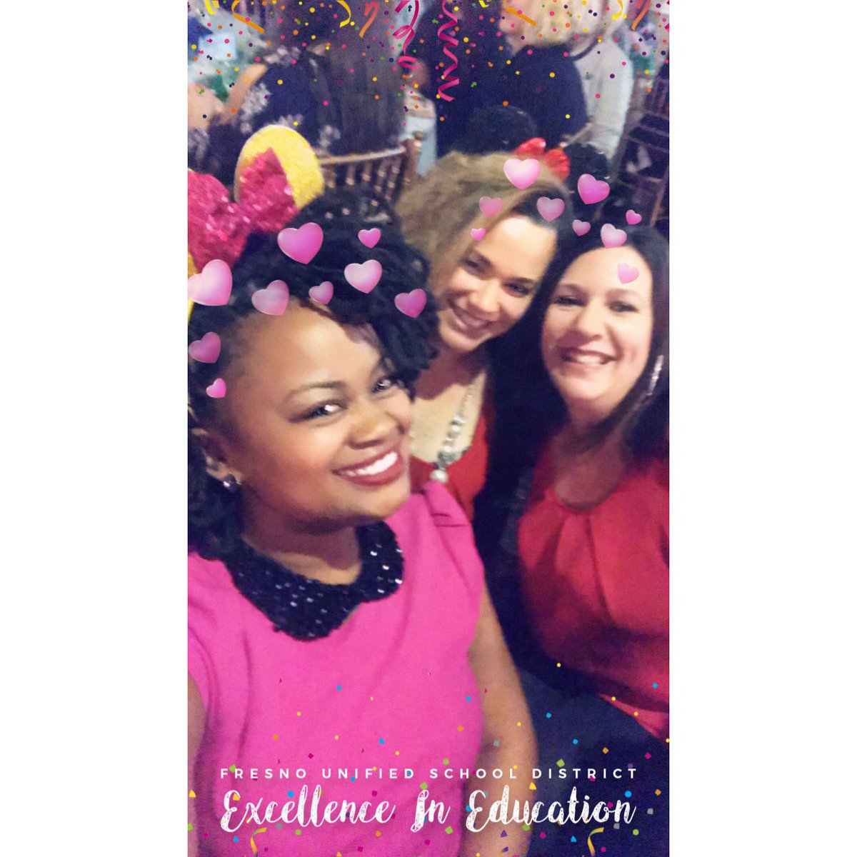 _MagicalTeacher's tweet photo. Iβm so thankful for these ladies and the teacher development department! I appreciate your support thank you so much for coming! β€οΈβ€οΈ#TransitionToTeaching #T2T #FresnoUnifiedImReady #TheMagicalTeacher @Tmtaylo02 @teresa_myoung https://t.co/BshOlR1nhT
