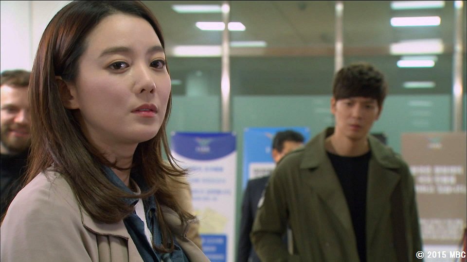 ｔｖｋ テレビ神奈川 Pa Twitter 新番組 午後２時 韓国ドラマ 秋のカノン 第１話 突然の帰国 ラジオ局に勤めるハ ジニョンは出張帰りの空港でチャ ソギョンと出くわす 彼女は男と駆け落ちするために彼の番組を降板した元構成作家だ 空港で転倒した