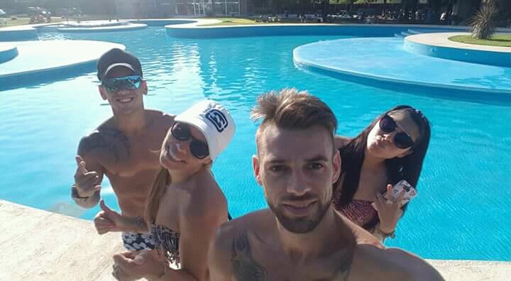 sierraxlali's tweet photo. Douglas Con Amigxs🙌❤
@DouglasGomesLe1 
2/3💥 https://t.co/C6V08fBrSI