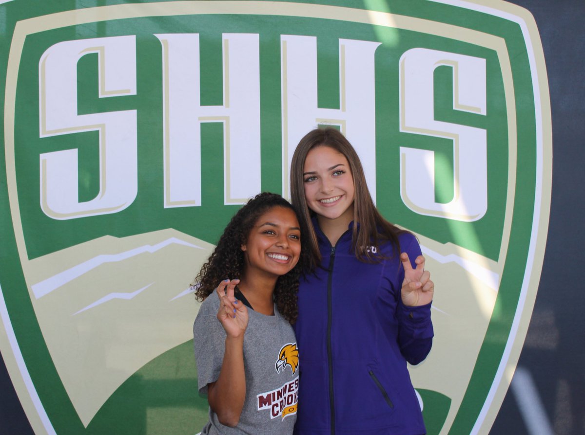maddynwarren's tweet photo. it's official! big thanks to everyone who helped make this possible! #gofrogs 🐸💜 https://t.co/sVcpnse9qy