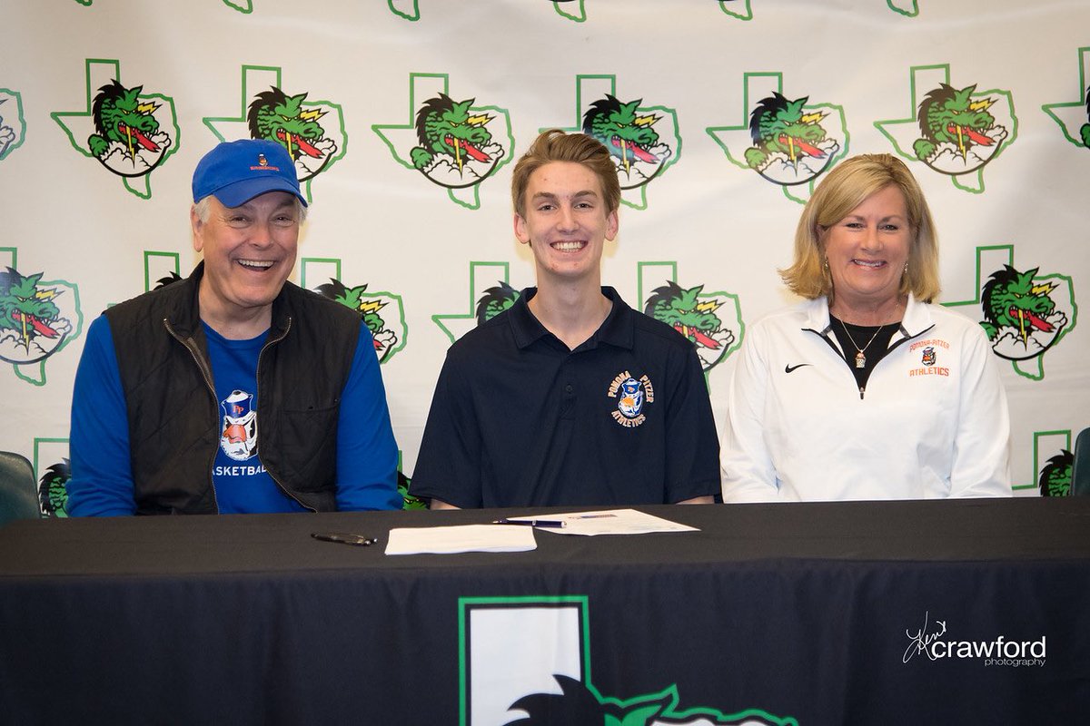 s_blomstrom's tweet photo. I thank the Lord for all of the overwhelming support from my family, friends, and coaches! So blessed to make this official 🔶🔷 #ChirpChirp https://t.co/fI9O2K0FYp