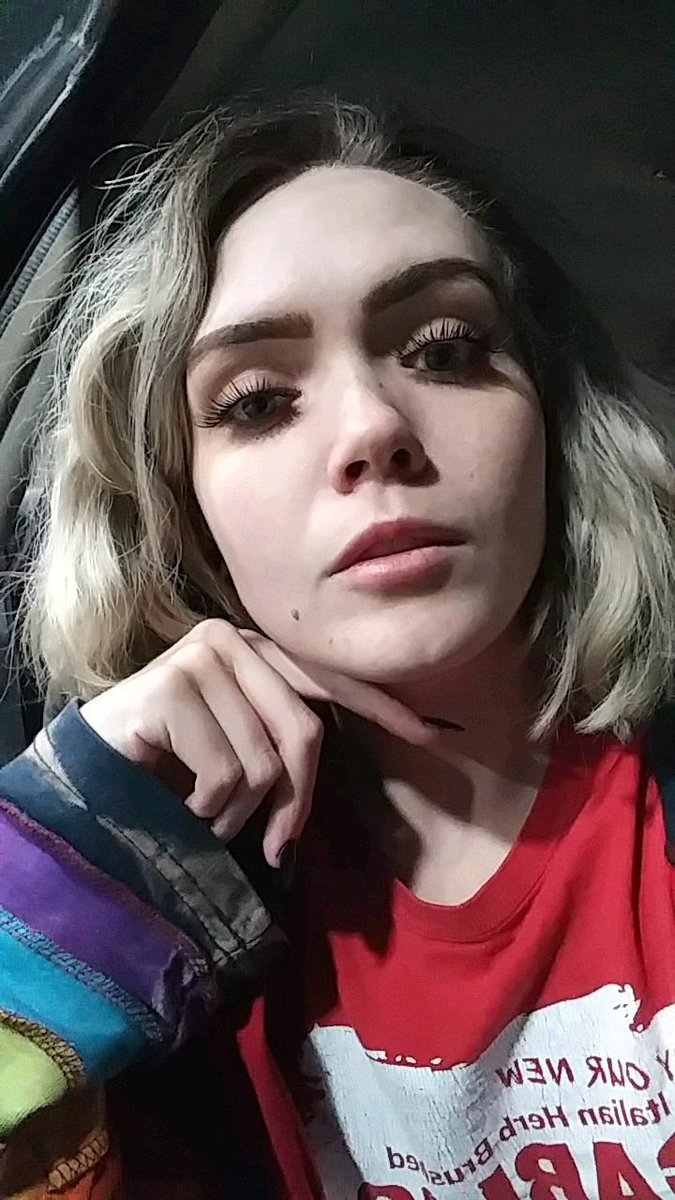 SkyDiamondModel's tweet photo. Got myself all nice and pretty for the shoot tomorrow with @jpmontgomery and @TheRealMickle #model #nails #lashes #spoiledmyself #photoshoot #selfie https://t.co/1fvawS4cU0
