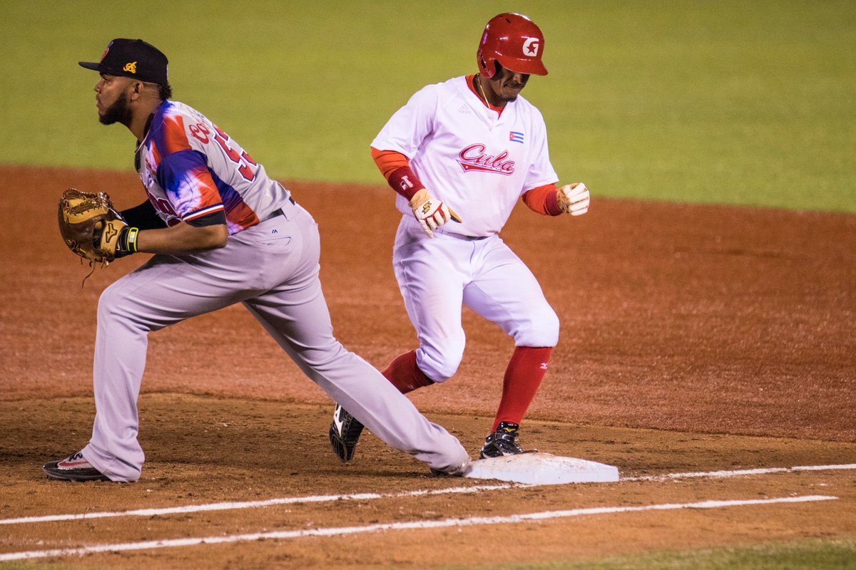 SDCJalisco2018's tweet photo. #SemifinalSDC
Con un doble play y rola al 1B termina la amenaza cubana.
7⃣ completas en Zapopan.
#RepúblicaDominicana 🇩🇴 5-3 #Cuba 🇨🇺
#SDC2018 #Jalisco2018 #AlEstiloJalisco 🇲🇽🇵🇷🇩🇴🇻🇪🇨🇺 https://t.co/OWFe35Gw2A
