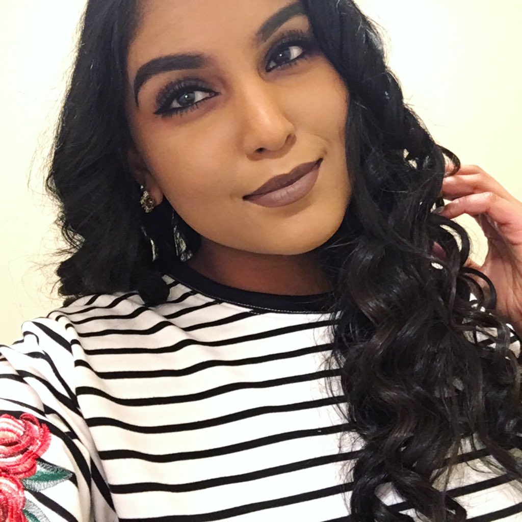 onntherox's tweet photo. #NewProfilePic #SamePhoneWhoDis https://t.co/Sbsp2eMCgE