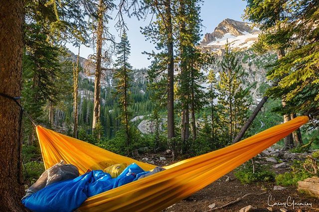 caseygrimley's tweet photo. Morning views like this are hard to beat.
Alpine Lake, Sawtooth Mountains, Idaho
.
.
.
.
#backpacking #idahome #jaw_dropping_shots #sonyalpha #sonyimages #camplife #hammocklife #getoutside #goatworthy #keepitcontagious #bestmountainartists https://t.co/qb5UG6Q8ON