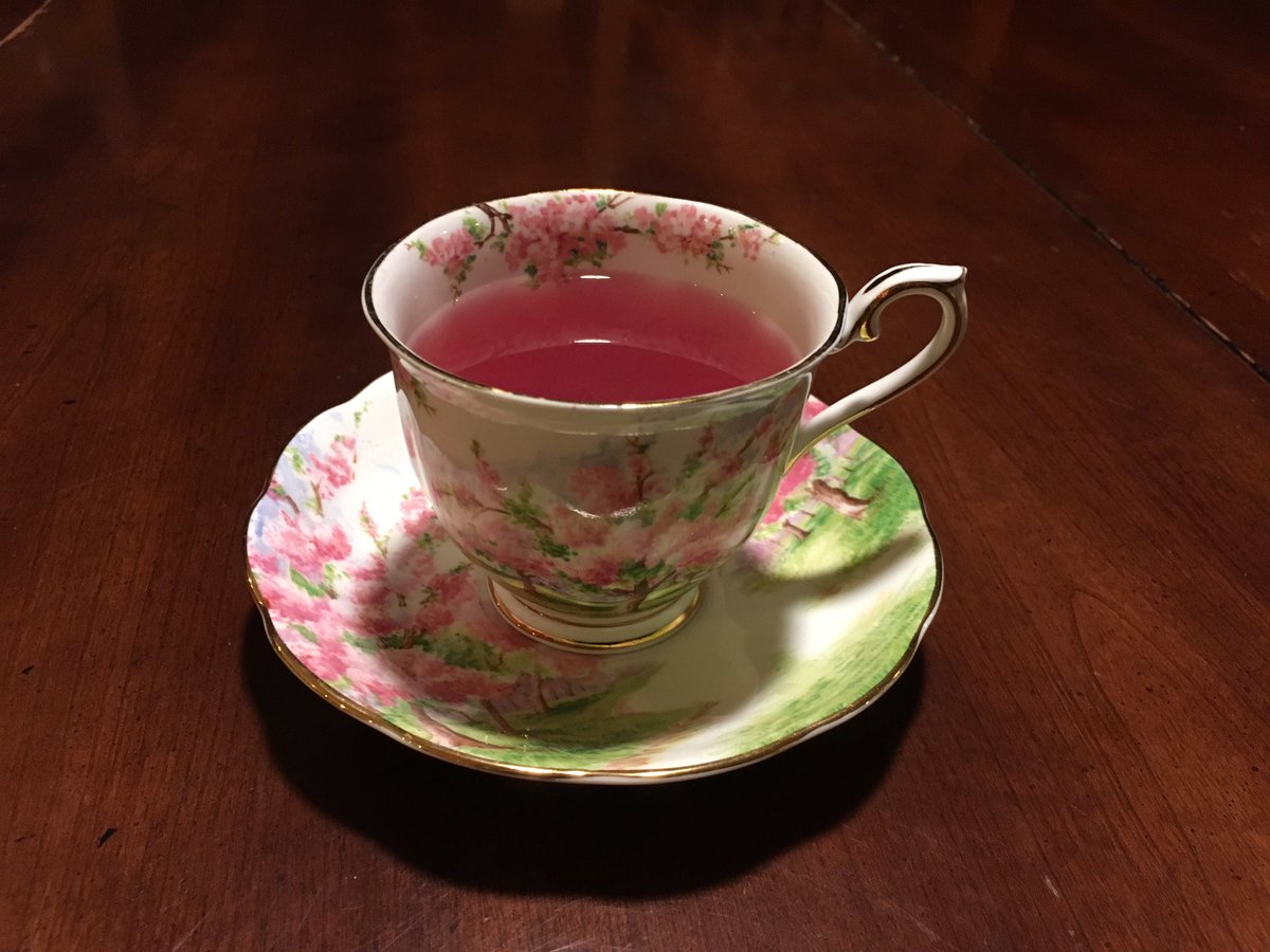 KarenManzer's tweet photo. Had a sudden creative thought to try making tonight's tea from a handful of frozen wild chokecherries I picked this summer. Great flavour; amazing colour! #experimentsuccess #naturesbounty https://t.co/PdXrO552as