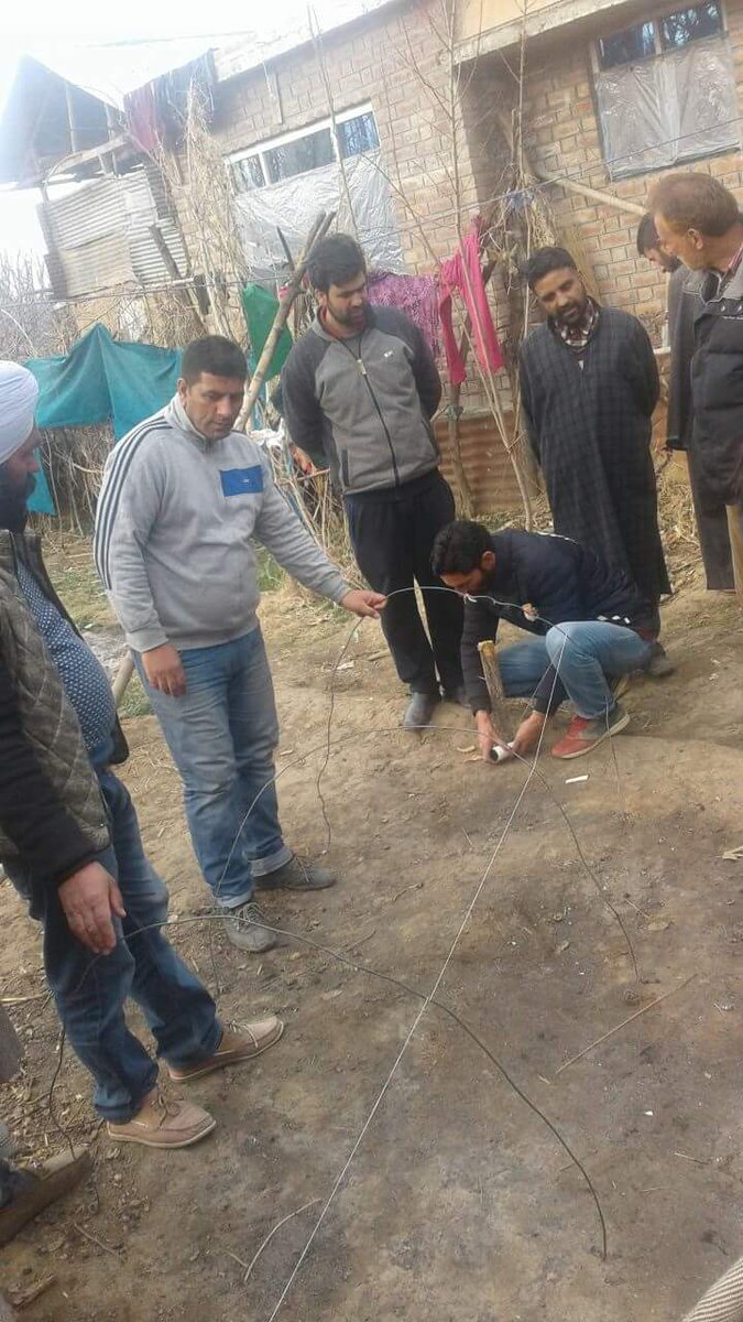 ELFAintl's tweet image. More trainings today on, #AdvancedAgriculturalTechniques/Practices and #Seeddistribution in district Baramulla!