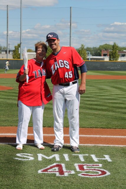 Ksmith930's tweet photo. There wasn’t a more gentle soul I’ve ever met, I can’t thank you enough for what you have done, for so many... You will truly be missed! Until next time Sister Laura, Rest In Peace. 🙏🏻 https://t.co/OKcLCh2V1r