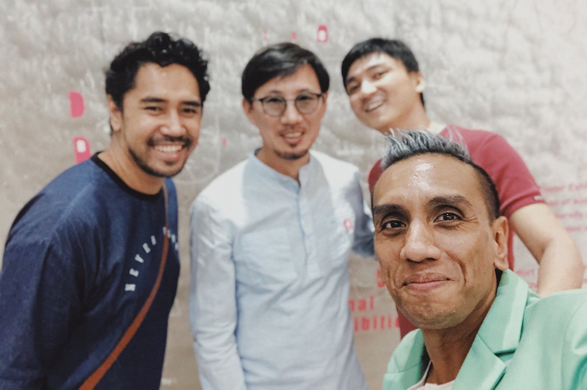 muidlatif's tweet photo. Pleasure meeting the creative leaders from @theicoD, @wregamalaysia @gaguild & #KECD at the launch of #TheBeautyOfAsia #PosterExhibition. Had a great time catching up & chat with everyone. Do visit the exhibition @ Creative Space, @BalaiSeniNegara until 15 Feb. Free admission https://t.co/Bu2C3Hz34G