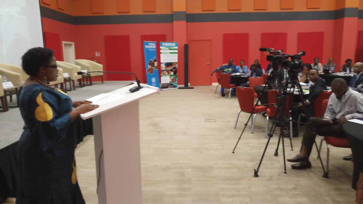 RwandaEmergency's tweet image. The GoR through MIDIMAR and @MIGEPROF with partnership of @RefugeesRwanda #UNWOMENRWANDA are launching the "Yes I Can" joint action plan to empower women in refugee camps in Rwanda