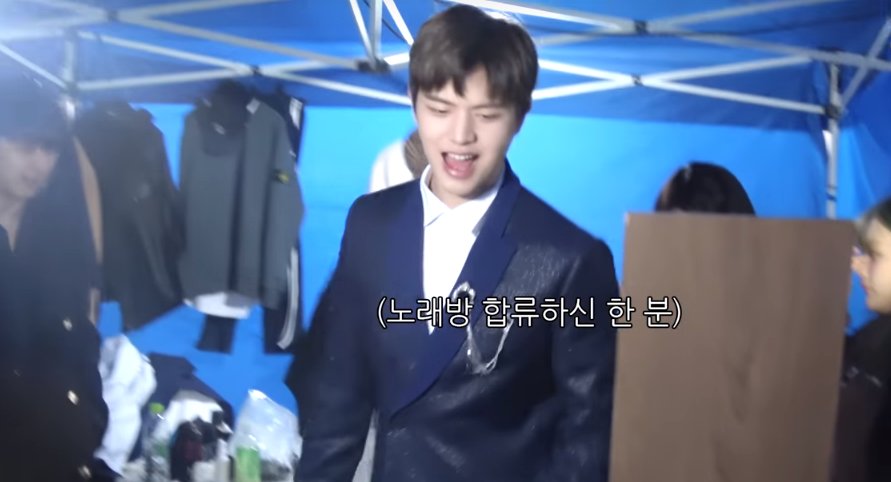 btobshits's tweet photo. monsta x's minhyuk witnessing how noisy changjae inside their waiting room is https://t.co/YXIVLHXP3A