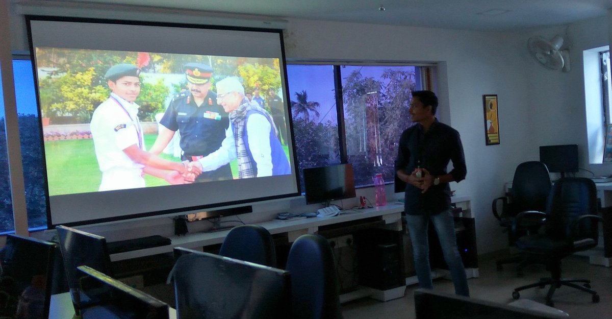 Interfece_Ring's tweet photo. #GeekFeast Session - 14 We were very happy to know that one of our team member has been a part of NCC NAVY Team. It was interesting to know about his real sportsman spirit, his journey, his achievements at #NATIONALLevels. An amazing seminar held by Bhavin Barad.#InspiringToShare https://t.co/DjUGFYL271
