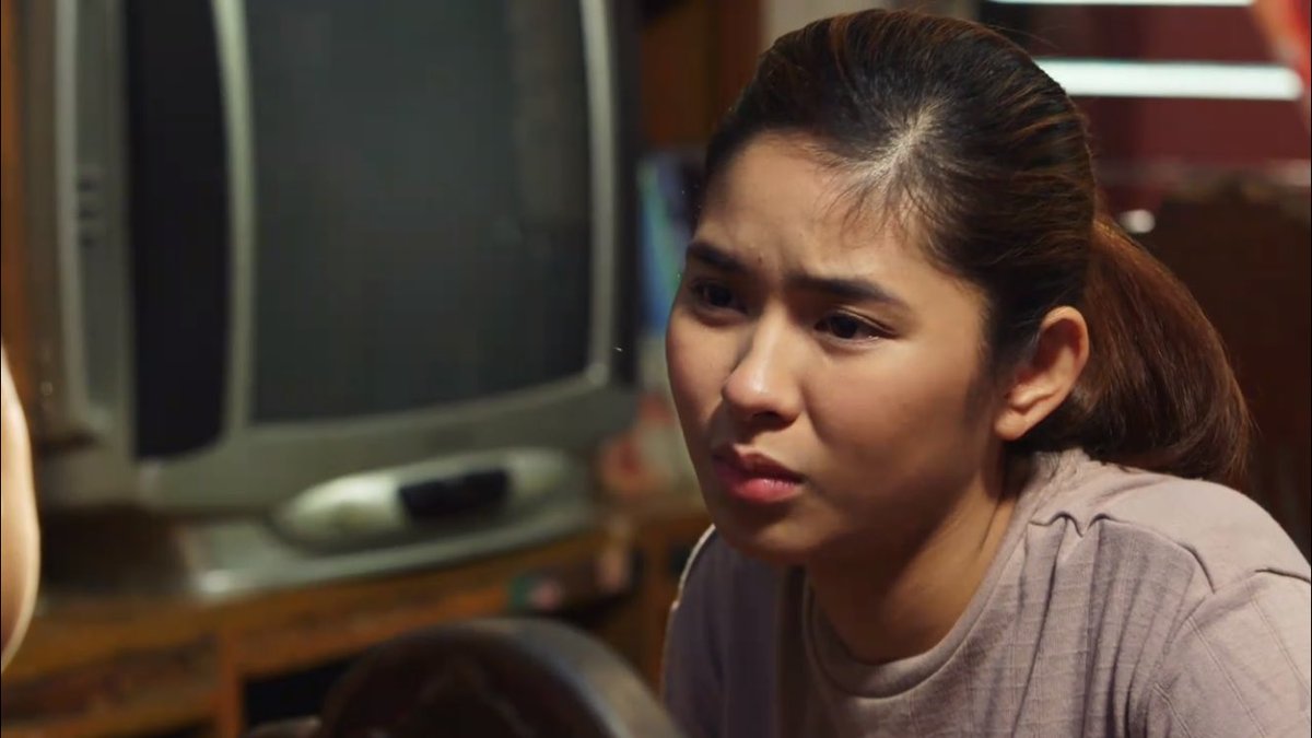 loisaganda2's tweet photo. Always Nalang Talaga Umiiyak si Hazel.Hirap pag maraming Problema! @iamAndalioLoisa #TGSNagsasaya after #LLSDoubleCross @DreamscapePH https://t.co/5XH73Yh8g1