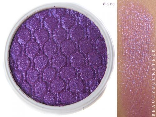 JustmakeupsNG's tweet photo. Buy the Colourpop Super Shock Eyeshadow:
revolutionary creme-powder eyeshadow now at https://t.co/BKH9xixgeD
#beautyinnigeria #mua #promuas #weddingguest #naijamakeupartist #makeup #justmakeups #nigeriagirl #naijababes  #lagos #nigeria #naijawedding #naijamua #naijafashiondaily https://t.co/BxgdgYVvU9