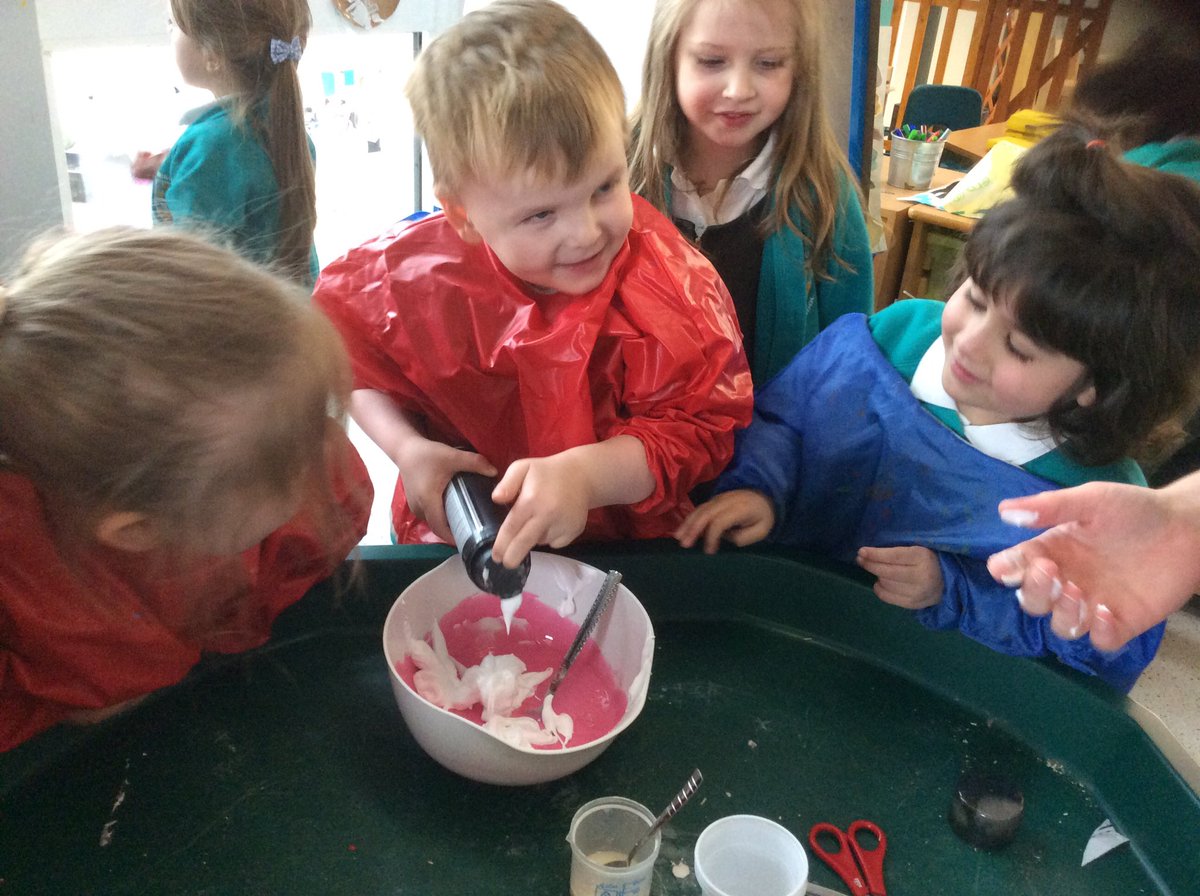 whitehouseps's tweet photo. Sticky fun in Reception yesterday preparing for the Valentines disco sale @MrDoyleSCITT @whitehouseps @NTynesideEY #changes #understandingWorld https://t.co/23Nxb2Qo1m
