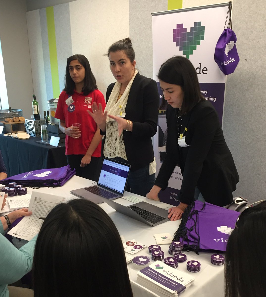 svefoundation's tweet photo. Coding + special effects and memes? .@vidcode shows #iHubPitchGames what that looks like 🎬 #CSforCA #STEM https://t.co/tW7yKubTj5