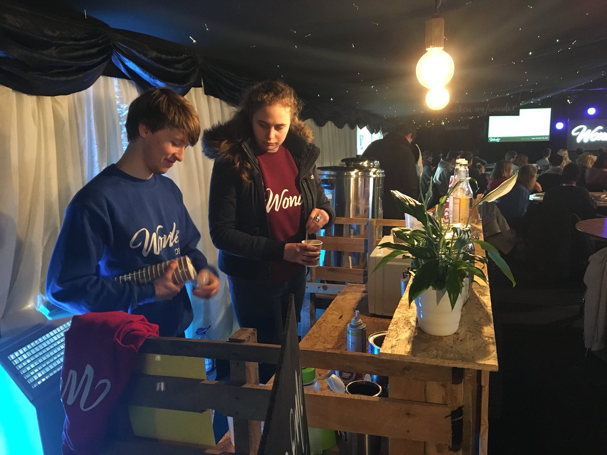 Our first lunchbar has just begun! #wonder2018