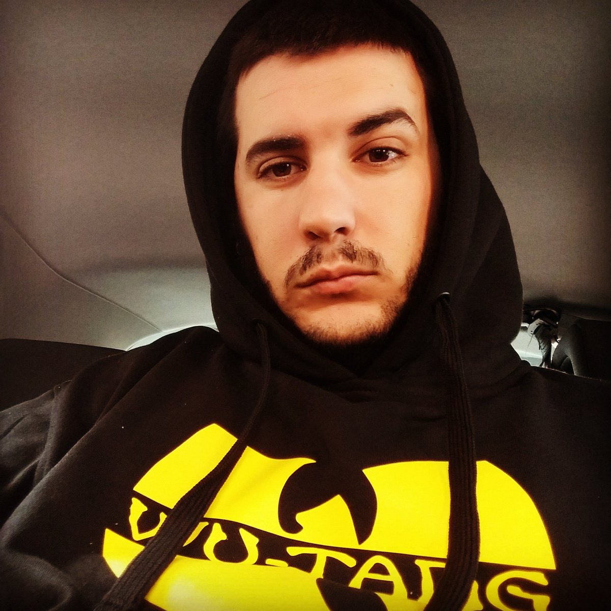titoedu93's tweet photo. Wutang sound control América👐🏾🐝 https://t.co/68Vk7PTTOh