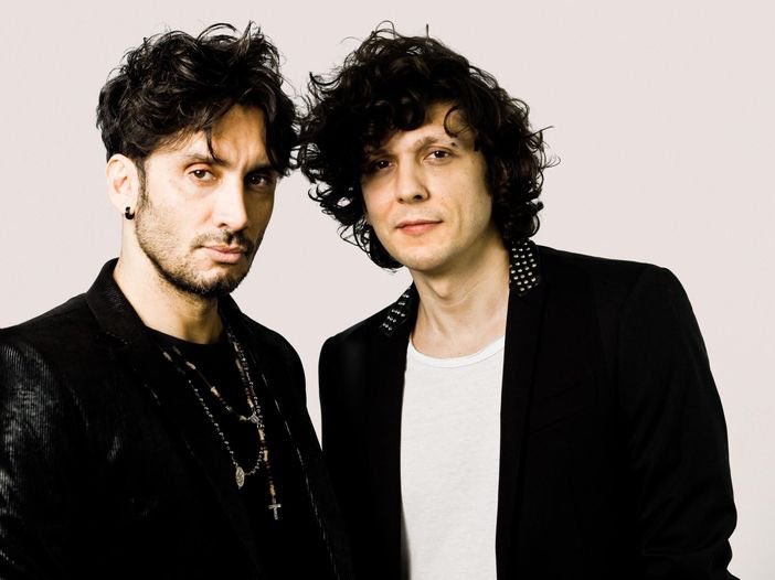 Biagiodavid7's tweet photo. #NonGliAveteFattoNiente #NonMiAveteToltoNiente #NonMiAeteFattoNiente #IoStoConMetaeMoro @SanremoRai @thefinalsay2 @SanremoFest @FabrizioMoroOff @famedalupi e adesso andiamo a #VINCERE https://t.co/BlIBRVWogx