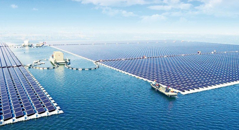 EMKvissers's tweet photo. Plan voor #zonnepark op zee 

...maar wat doen die panelen dan bij windkracht10?
#HetWordtSteedsGekker
 
https://t.co/D4bB1fiWhw https://t.co/bchmVl8aYJ