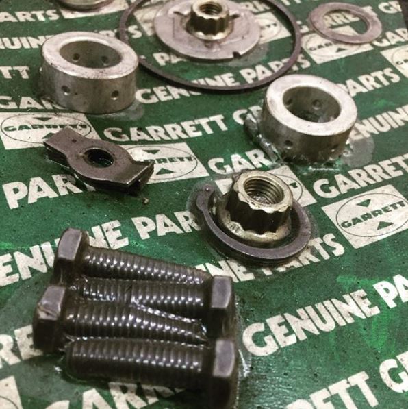 InfoTurboParts's tweet photo. 30 anys després... 
30 años después... 
30 years later... 
#Garrett #Turbocharger #Turbochargers #Turbos #Turbo #TurboReman #RemanTurbo #RepairKit TURBOPARTS - Técnicos en turbocompresores https://t.co/xi2MRabMQM