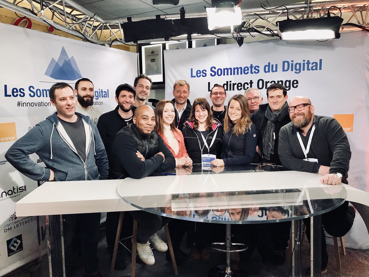 ArgisKris's tweet photo. Merci à la Dream Team des Sommets du Digital😉 Big up!! #TeamProdOrange 🎥🎬 s#SOMDIG18 #SOMDIG18TV @Nawalmarz @LauraJaneGT @estellechauvey @SylvieBeee @BelalaC @smainard https://t.co/F7MXwwlENO