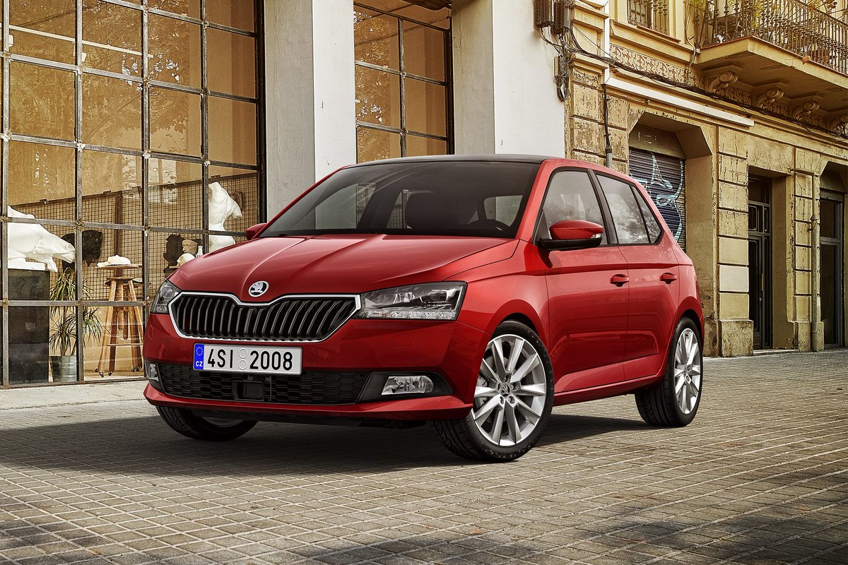 VWFS_CZ's tweet image. ŠKODA FABIA dostane nový design přídě a zádě, zcela nové přední LED-světlomety a zadní LED-skupinové svítilny. 
Svou premiéru zažije na ženevském autosalonu 2018.
Líbí se vám úpravy? #vwfs #skoda #fabia #facelift