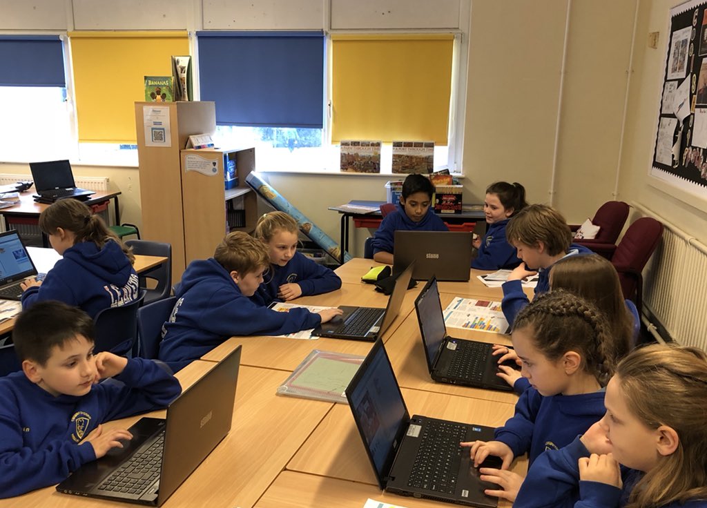 MCS_MissD_ICT's tweet photo. Great afternoon creating games in Scratch with Year 6 @crcprimary  pupils. Well done! Also a big thank you to @MorristonComp Head boy, Rhys. You were a huge help on the day 👌🏻@McsTransition #Scratch #Transition. #ICT #havingfun https://t.co/PNiJh2rMur