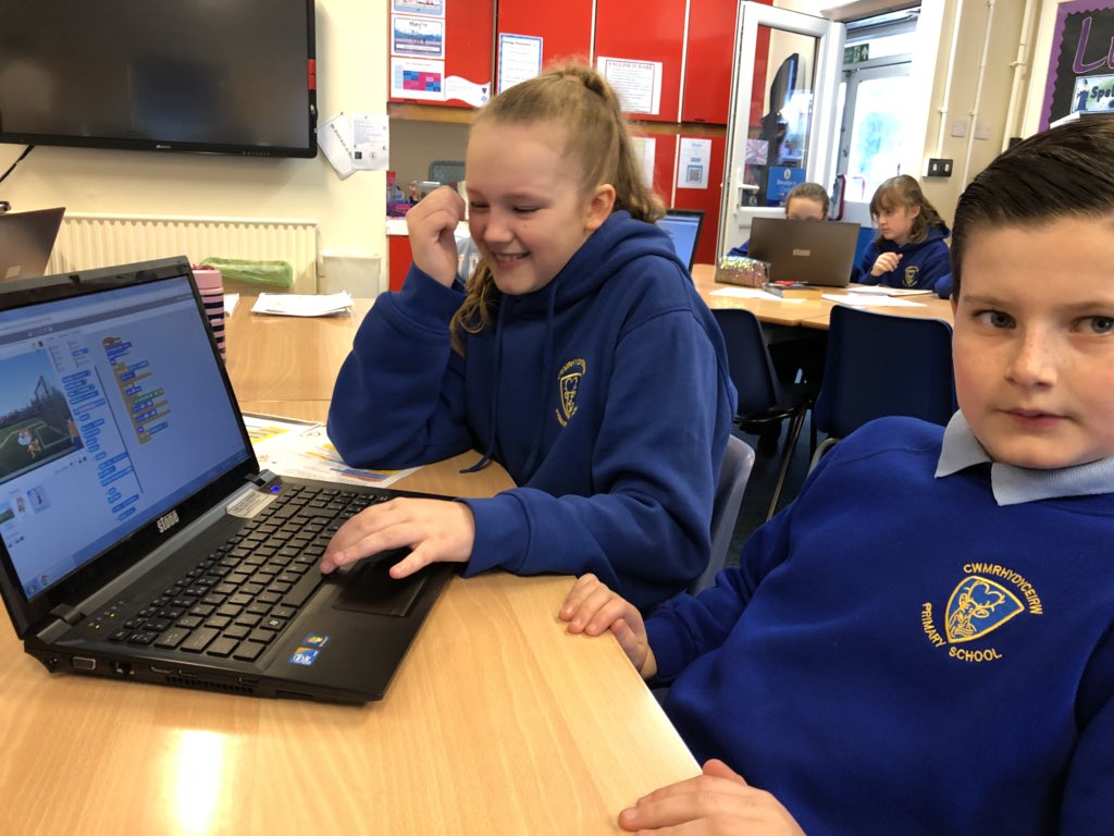 MCS_MissD_ICT's tweet photo. Great afternoon creating games in Scratch with Year 6 @crcprimary  pupils. Well done! Also a big thank you to @MorristonComp Head boy, Rhys. You were a huge help on the day 👌🏻@McsTransition #Scratch #Transition. #ICT #havingfun https://t.co/PNiJh2rMur