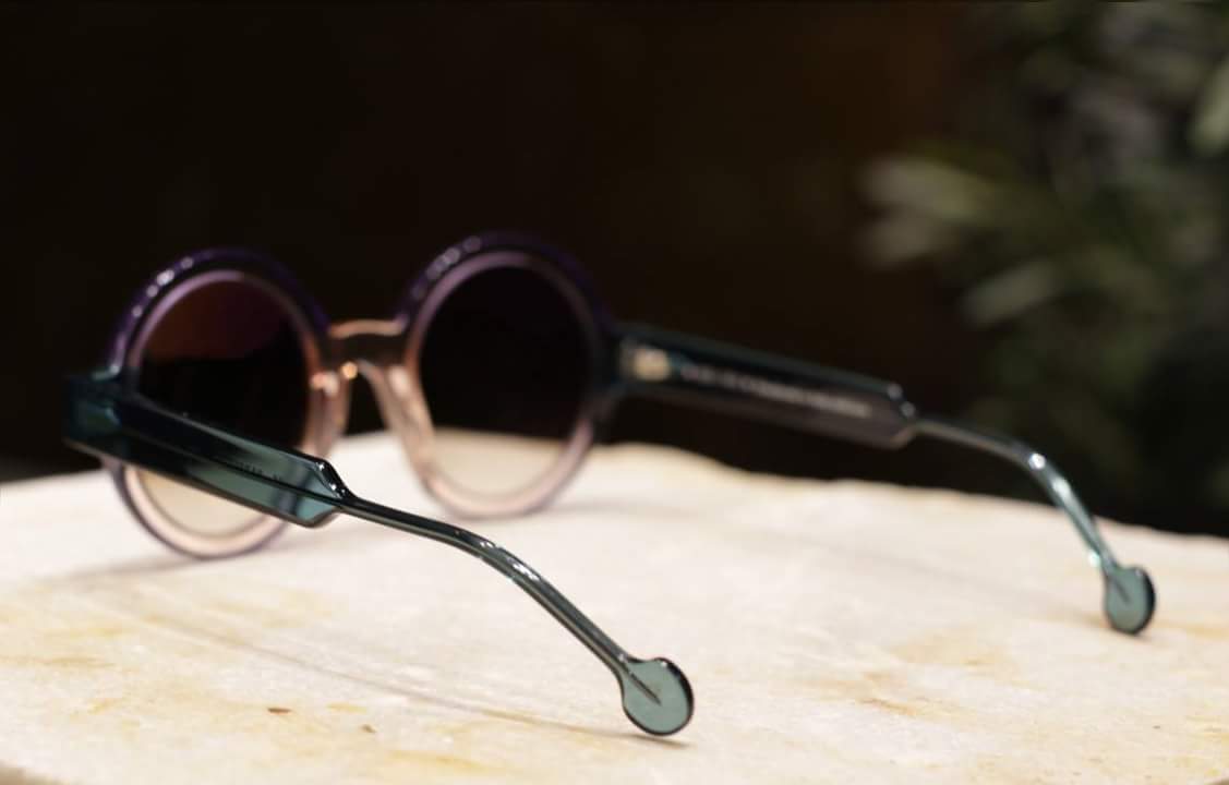 opticaFB's tweet photo. @RESREI_Eyewear ❤️ #Papavero #FernandezBacaAutor https://t.co/s7ApJ5NJYK