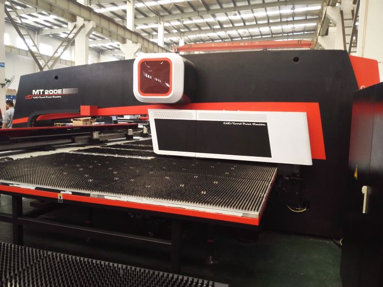 dwslchinapress1's tweet image. #Products #PunchMachine
CNC Turret Punch Machine Energy saving as servo motor only works during punching
dwsl-china.com/html/2017/CNC-…