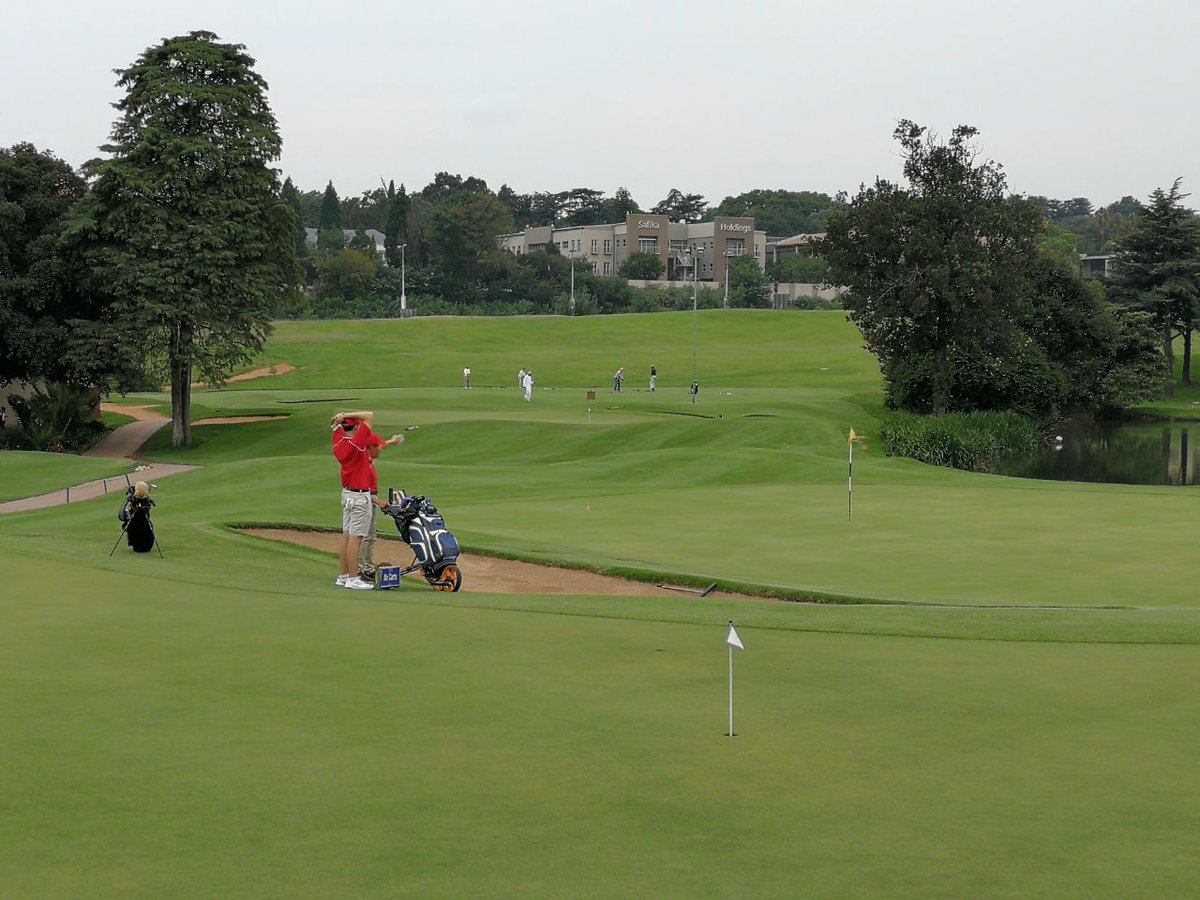 KingEdVIISchool's tweet image. #RedGolf⛳ @KingEdVIISchool lads out at practice yesterday! Check SC for fixtures 2mor 1st-3rds #redupdate @van_mauritz
