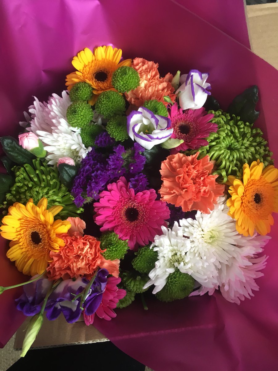 Thank you <a href="/unitedutilities/">United Utilities</a> for my beautiful flowers to apologies for cutting my water  off mid shower, hair full of conditioner! #greatcustomerservice #valueingcustomers #apologyaccepted #thankyou!