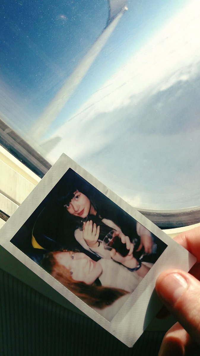 opeAlmenglo's tweet photo. Enjoying with @Ryanair #RyanairInflight @helenamonf17 https://t.co/uMPxOtFLnI