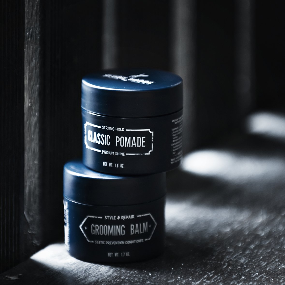Pompadour favourites
#menshairstyles #pomades #menshairdressing #pomademania #hairpaste #groomingtime #mensgroomingproducts