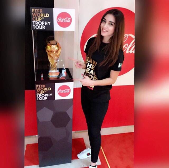 Waqas_amjad's tweet photo. FIFA trophy 🏆 came to Pakistan.
Momina, Mahira, Younis Khan, etc all were caught getting pics and VIP protocol at event.
But where were our players.??
Actually they were busy in security check.. 
Nobody will respect your players till u give respect to them
#StandUpForGreenBlazer https://t.co/3bCjQNcKLi