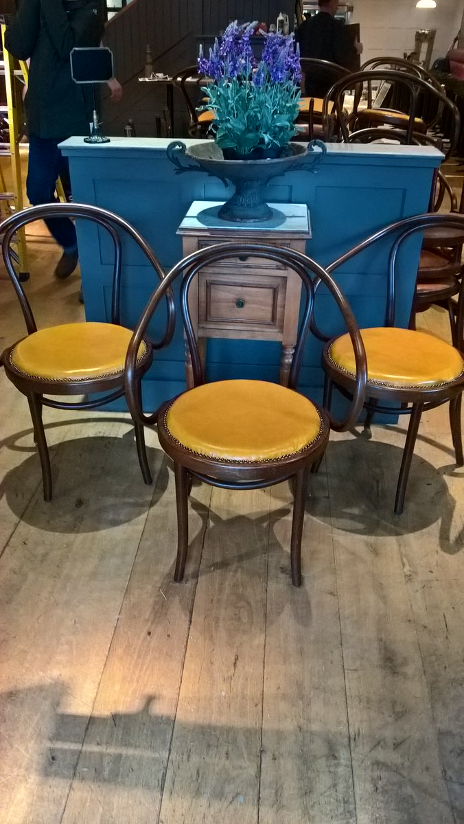 #zinctables#Bistrot chairs #Stockton heath
Just finished these lovely bentwood armchairs upholstered in real leather