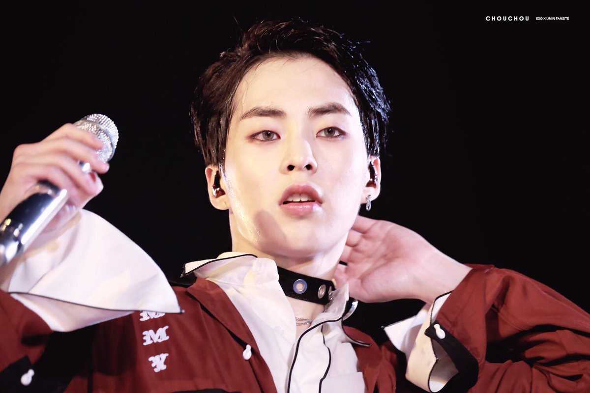 chouchouXIU's tweet photo. A midsummer night’s dream ❤️

https://t.co/faNyxGPcC8
https://t.co/TXnREa4FNS

#iHeartAwards #BestFanArmy #EXOL @weareoneEXO https://t.co/loLKJJ4ygs