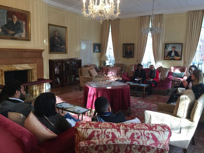 #TBT: When a group of #law students visited <a href="/TheInnerTemple/">The Inner Temple</a> where they learned about different scholarship schemes and opportunities for aspiring Barristers to aid progression into the legal field and enhance employability.
#ThrowbackThursday 
<a href="/uniofbeds/">uniofbeds</a> @uobnews <a href="/Beds_VPOpps/">Michael B Alawaye</a>