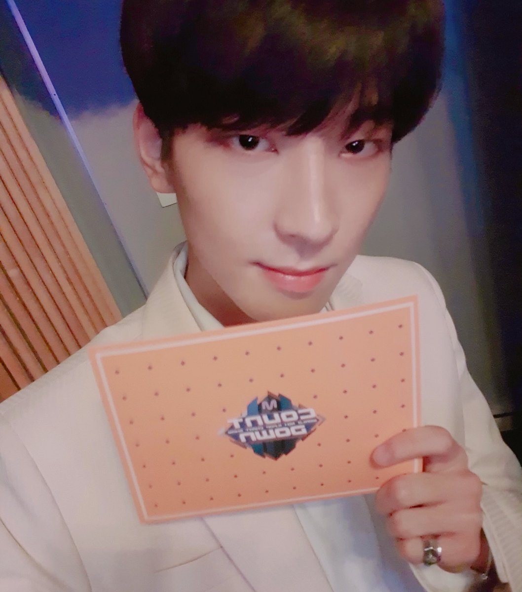 pledis_17 tweet picture
