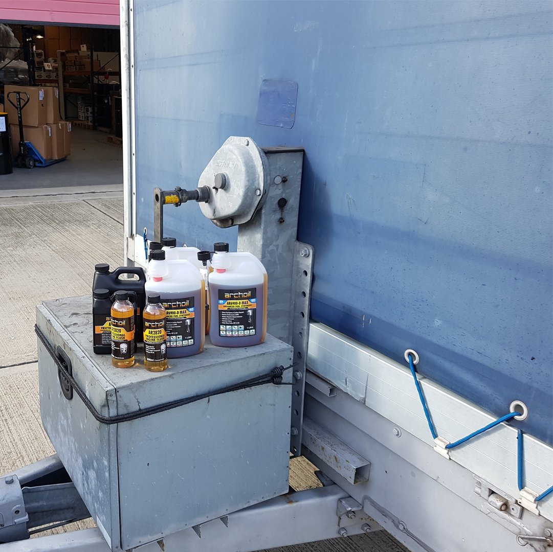 Archoil's tweet photo. This customer travelled all the way from Italy to buy Archoil products for his Ford truck. https://t.co/i0pLMd2klO