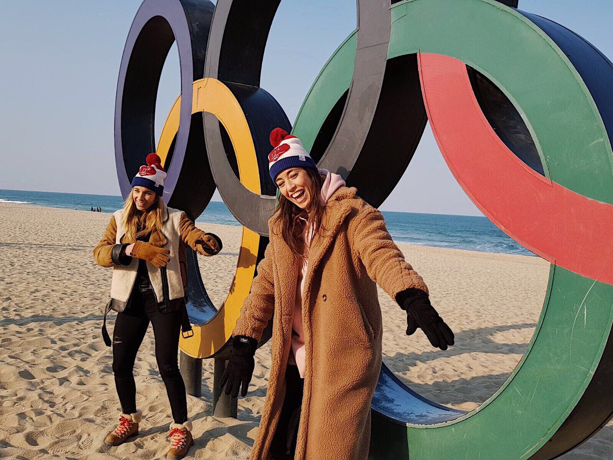 Happy to be here! 👯‍♀️ #gangneung #olympics #pyeongchang2018