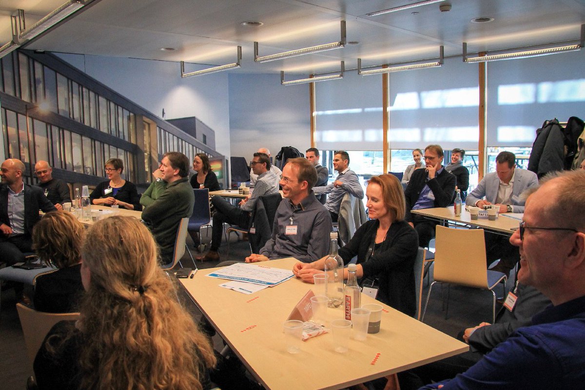 Bedankt <a href="/Aedesnet/">Aedes.nl</a> voor jullie interactieve bezoek aan <a href="/HolstCentre/">Holst Centre</a> met jullie leden. #innovatie voor #smartbuildings met <a href="/HouseofOi/">HouseofOI</a>. Mooie sprekers van <a href="/Elkien_/">Elkien</a> <a href="/EigenHaard/">Eigen Haard</a> en <a href="/Mitros/">covin joseph</a>. #openinnovatie #samenwerking