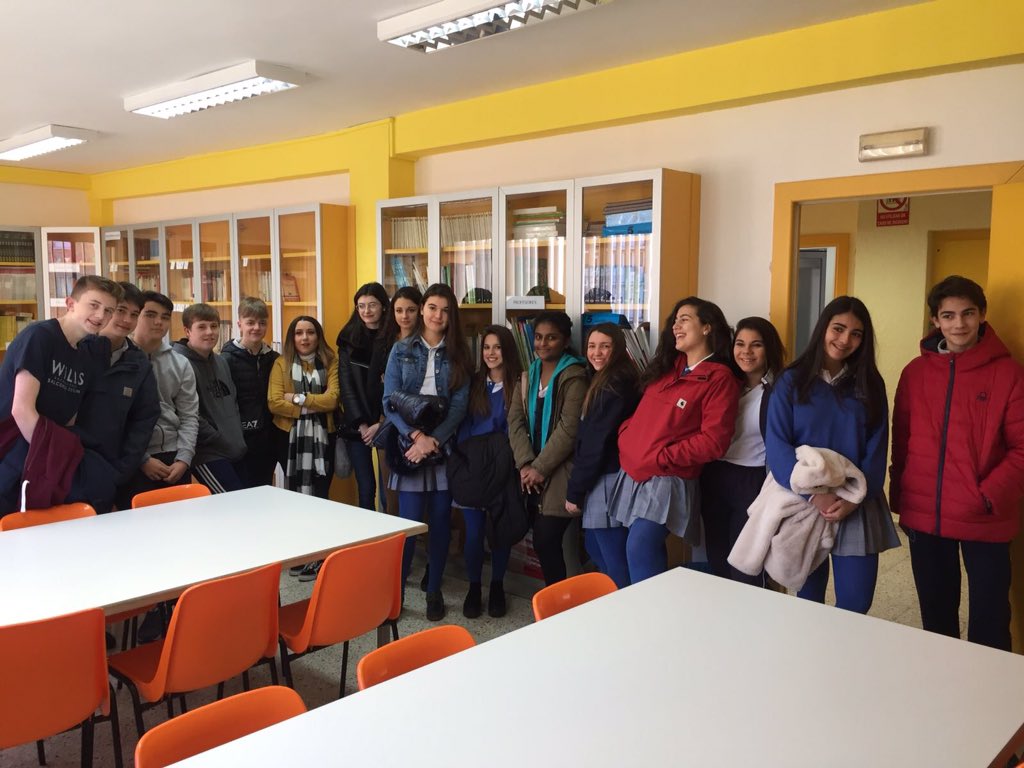 stmarysmfl's tweet photo. Having a great time time in the schools! We've just done an interview for their school newspaper. https://t.co/VDAoYHeywq