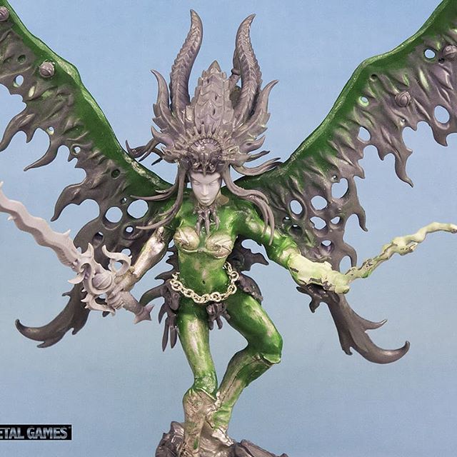 WhiteMetalGames's tweet photo. This amazing#darkphoenix #DaemonPrincess #kitbash is another #chaos themed KB that we have been working on. #WMG #WhiteMetalGames #Creative #Art #Services #warhammer40k #WH40k #AOS https://t.co/GwxH5jcCm0 https://t.co/8DiXnS2yD2