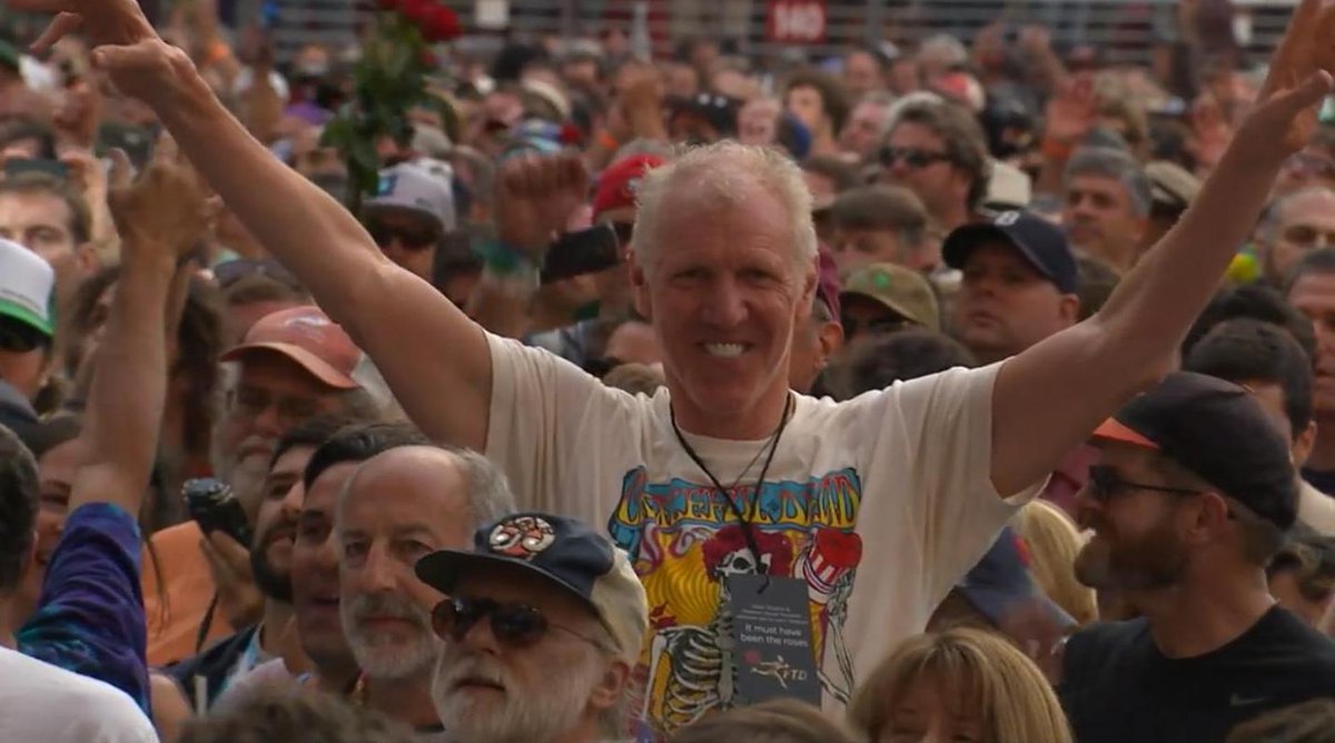 HeadGumFFL's tweet photo. Happy #NBATradeDeadline to all my #DeadHeads https://t.co/ryYTEbBZOs