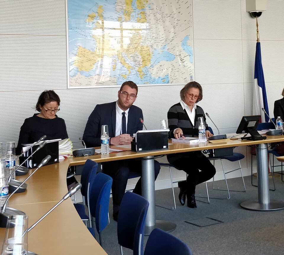 ThierryMichels's tweet photo. #ComAffUE 🇪🇺🇫🇷: Examen et approbation à l'unanimité de deux propositions de résolution européenne:
➡️Le premier paquet "mobilité"sur le marché des transports #Europe par @DamienPichereau.
➡️ l'interdiction de la #pecheelectrique par @JeanPierrePont
#DirectAN https://t.co/ebLoWAnRRX